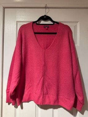 Vince Camuto Fuchsia V-Neck Oversized Women's Sweater